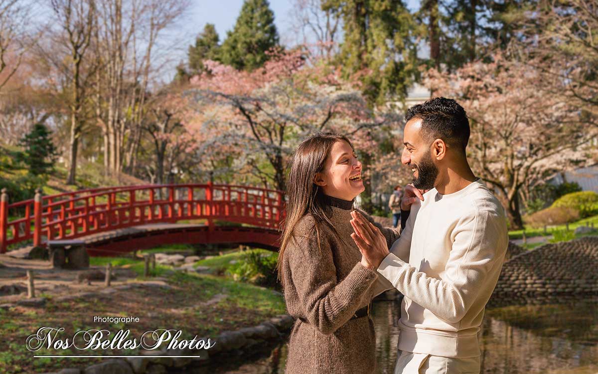 Shooting photo couple à Boulogne-Billancourt, photographe couple Boulogne-Billancourt